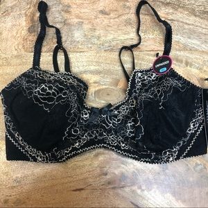 Rene Rofe unpadded black sheer mesh lace bra